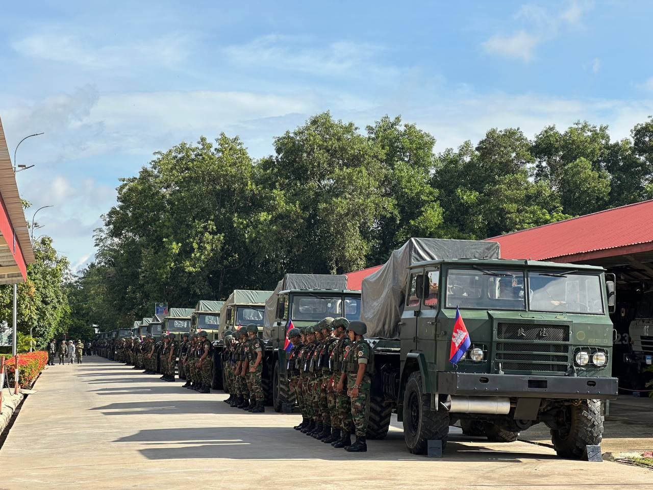 Cambodia and Thailand to Begin Second Stage of Heavy Weapon Withdrawal on November 8