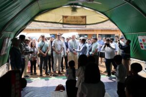 Envoys Witness Conditions of Displaced Families in Banteay Meanchey
