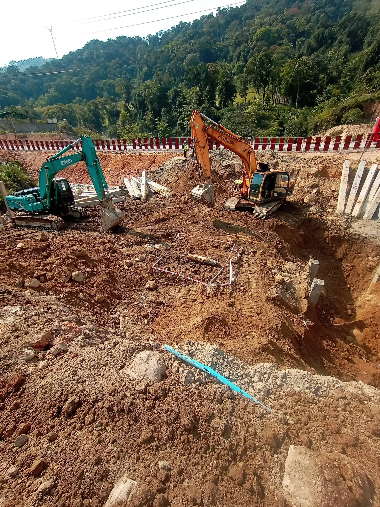 Unexploded Bomb Found at Bridge Construction Site in Laos