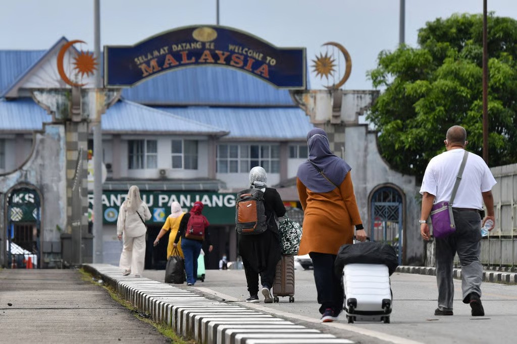 Fuel Shortage in Southern Thailand Raises Travel Concerns for Malaysians