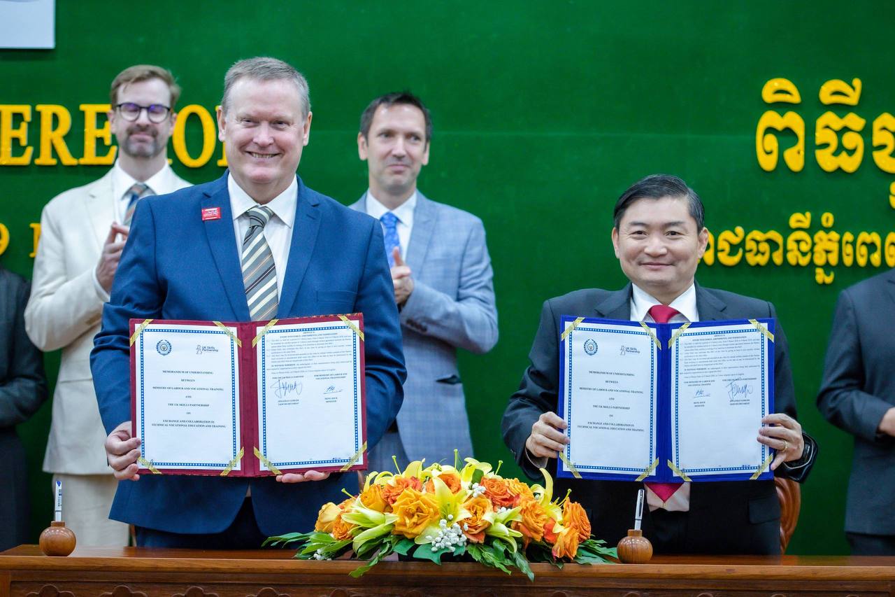 Cambodia, UK Sign MoU to Boost Skills Development and Human Capital