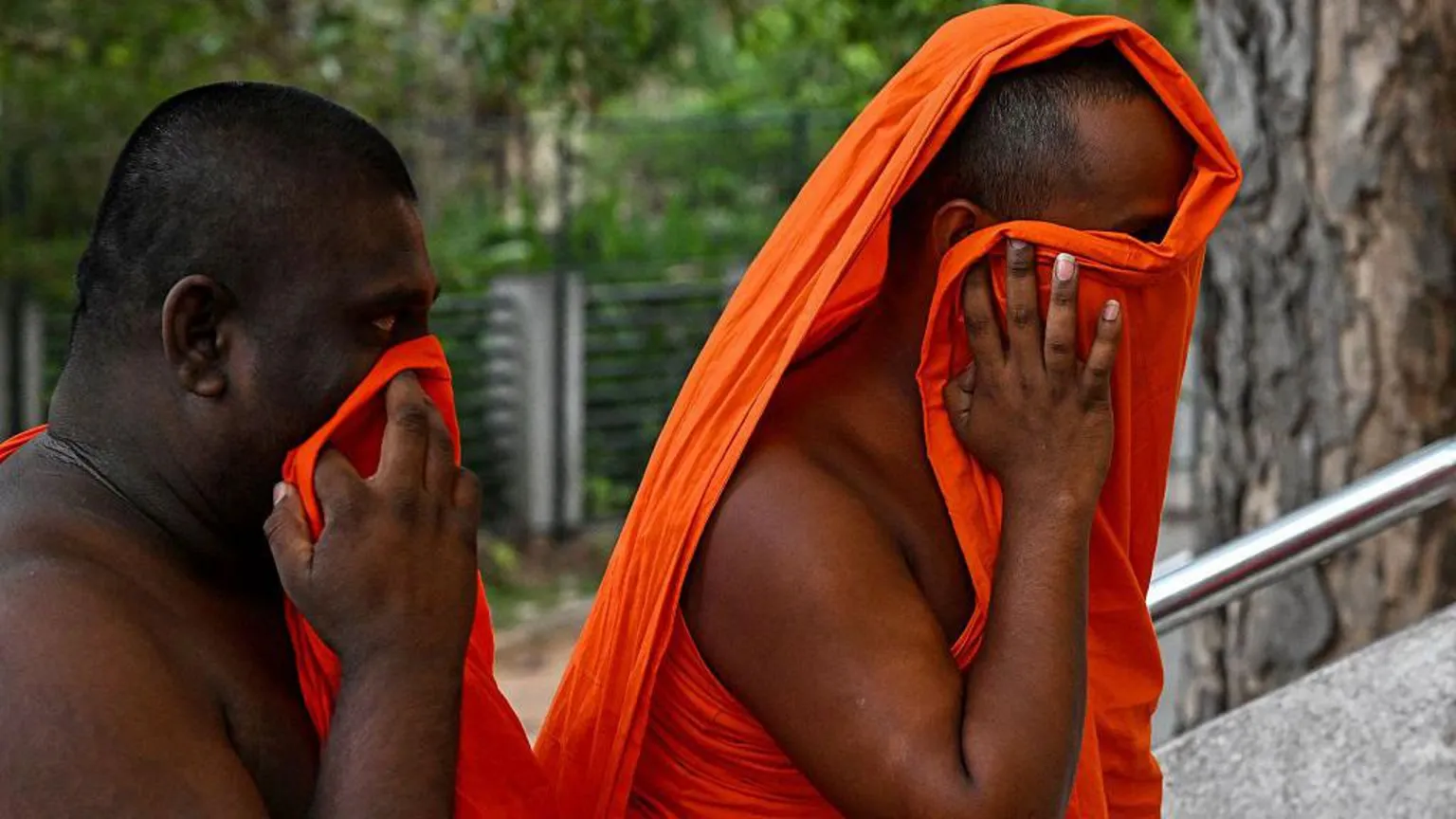 Sri Lanka Detains 22 Monks Over Cannabis Smuggling From Thailand