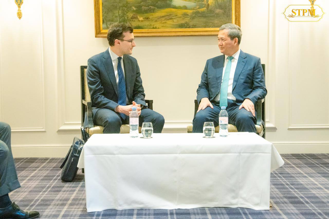 Hun Manet Meets VINCI Airports CEO, Eyes Expansion of Direct Flights