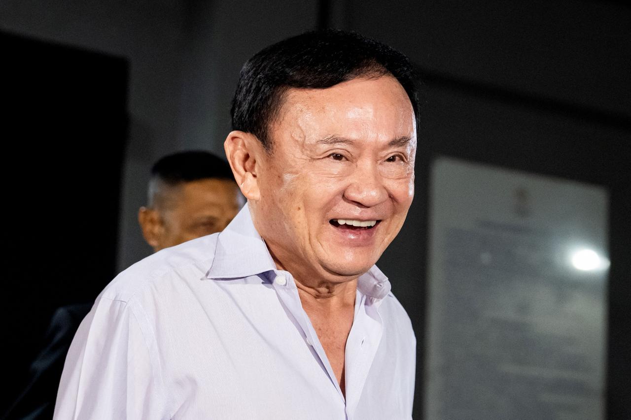 Thaksin to Walk Free May 11 After Parole Approval