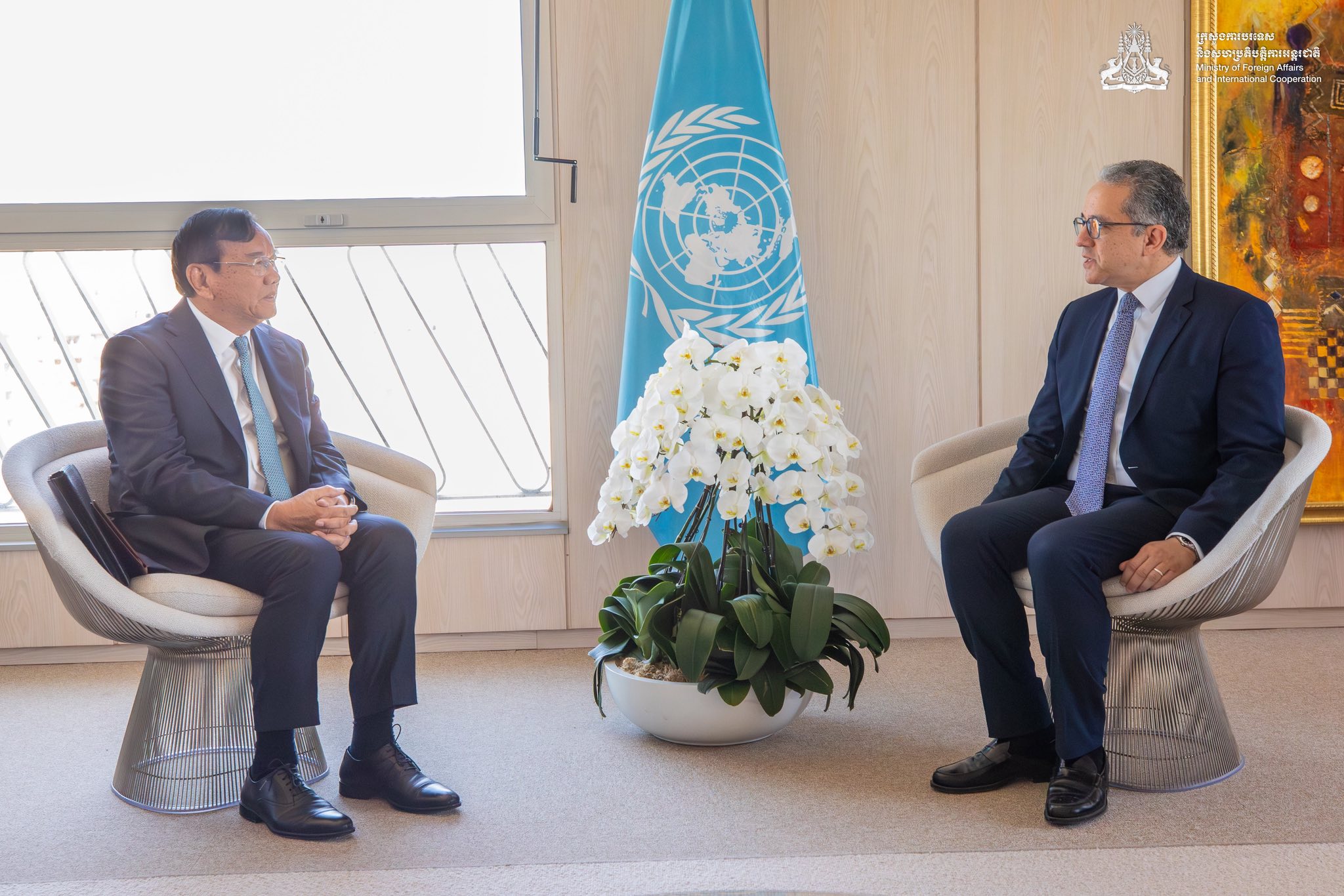 Cambodia, UNESCO Discuss Heritage Protection and Border Issues