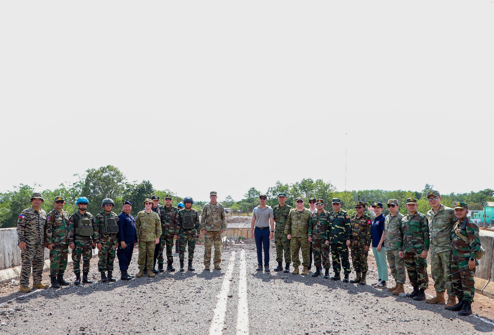 Cambodia Invites Foreign Military Attachés to Verify Bridge Strike Incident