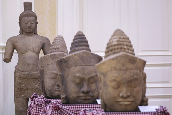Cambodia Welcomes Back 20 Artefacts from Private Collection