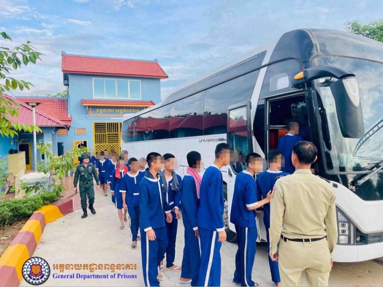 Cambodia Transfers 790 Gang Convicts to Support Frontline Military Work