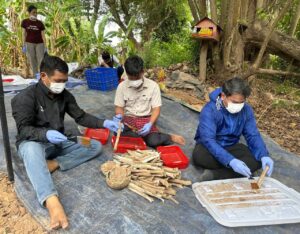 Researchers Unearth Evidence of Khmer Rouge Atrocities at Koh Kor