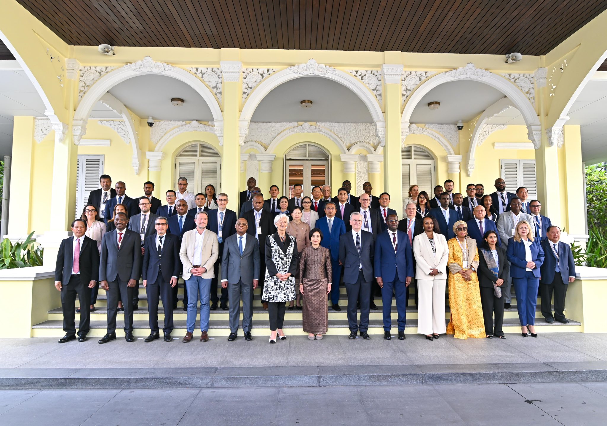 Phnom Penh Hosts Historic Gathering of Francophone Central Bank Governors