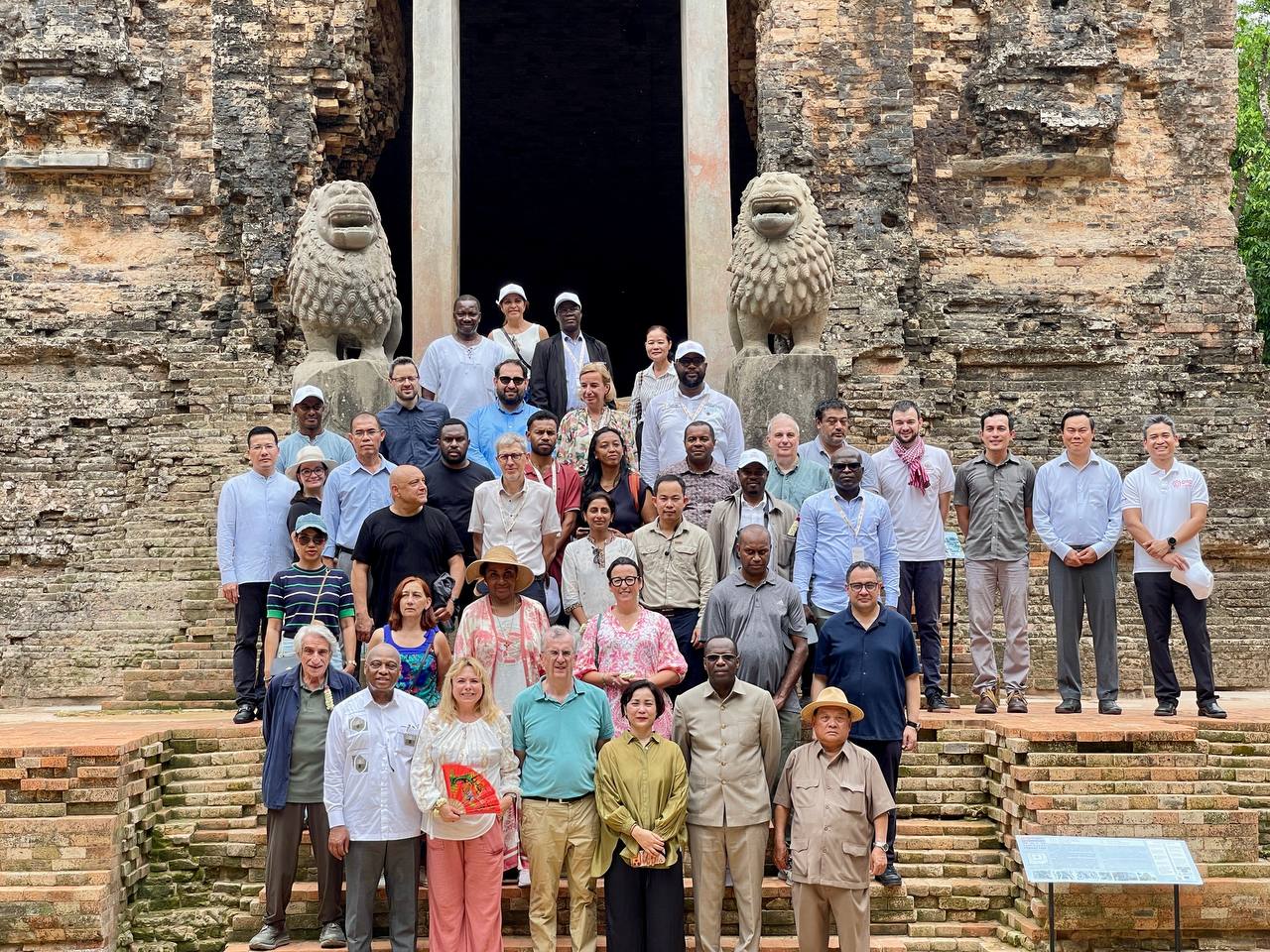 Francophone Banking Delegations Visit UNESCO-Listed Sambor Prei Kuk