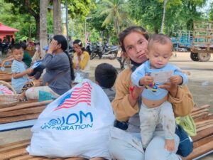 US Support Helps 781 Cambodian Families Repair Homes in Banteay Meanchey