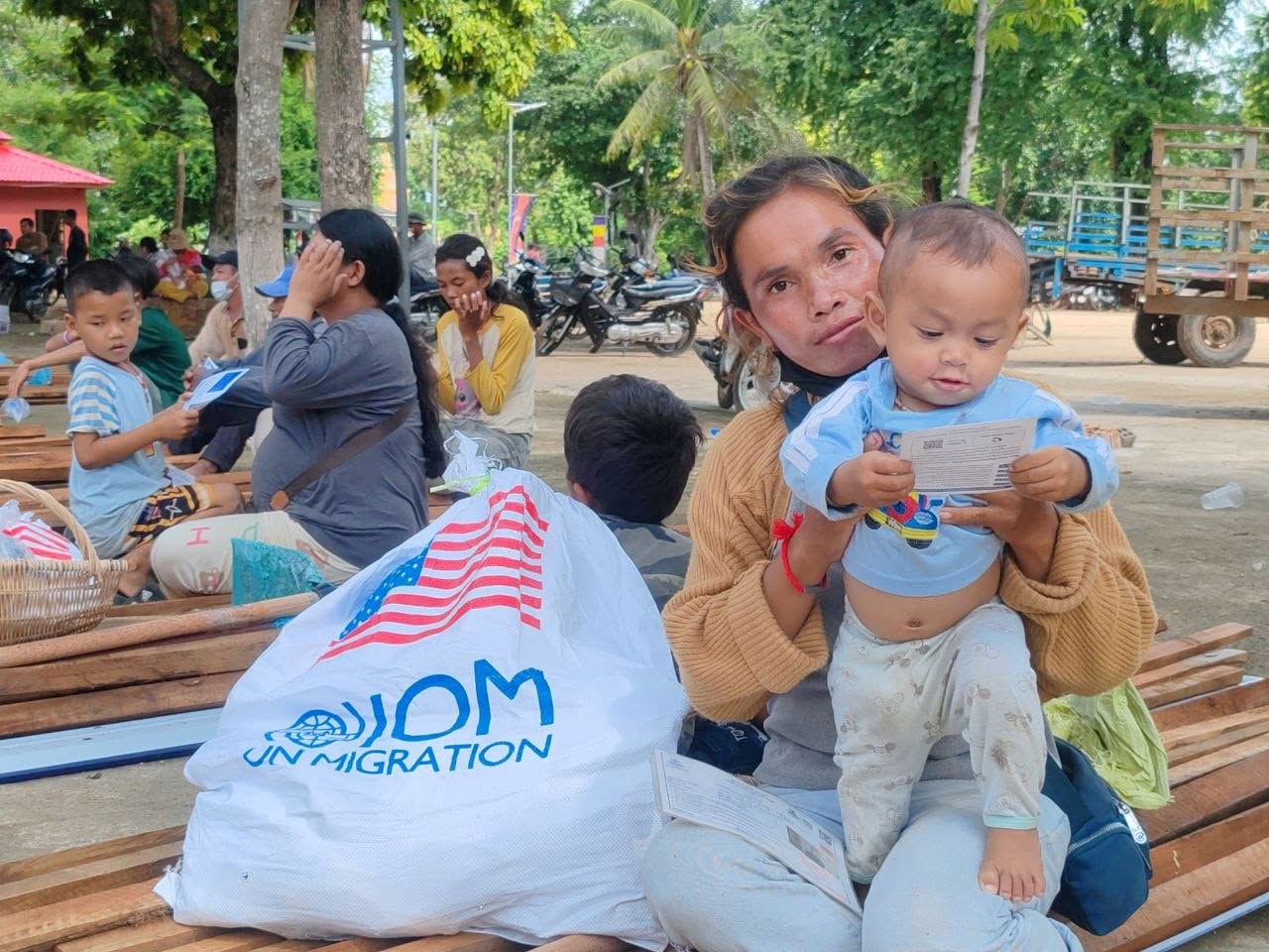 US Support Helps 781 Cambodian Families Repair Homes in Banteay Meanchey