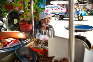 Thai GDP Recovery Questioned as Households Continue to Cut Spending