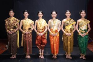 Cambodia Moves to Preserve Traditional Use of Khmer Sbai