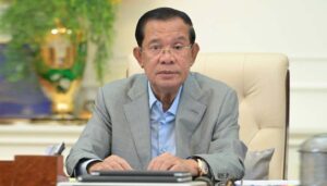 Hun Sen Pays Tribute to Siti Hasmah After Her Death at 100