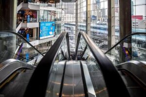 Man Dies After Falling from Escalator at Bangkok’s Terminal 21