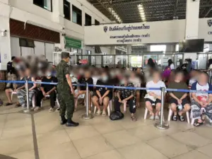 Laos Deports 78 Thai Nationals Linked to Online Scam Operations
