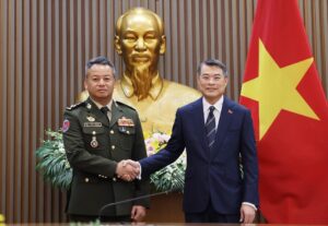 Vietnam Pledges Support for Stronger Defence Cooperation With Cambodia