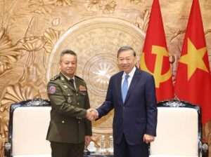 Tô Lâm Reaffirms Vietnam’s Support for Deeper Defence Cooperation With Cambodia
