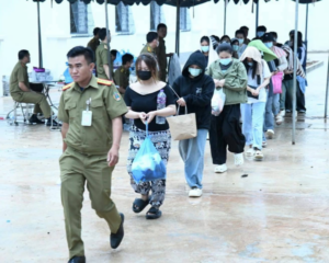 Laos Hands Over 196 Chinese and Thai Nationals Amid Nationwide Online Scam Crackdown
